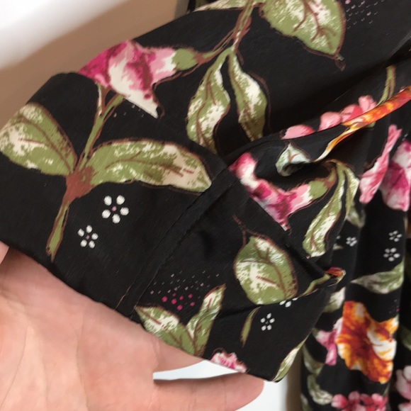 Only Necessities Black Floral Top 2X PLUS SIZE - Picture 2 of 7